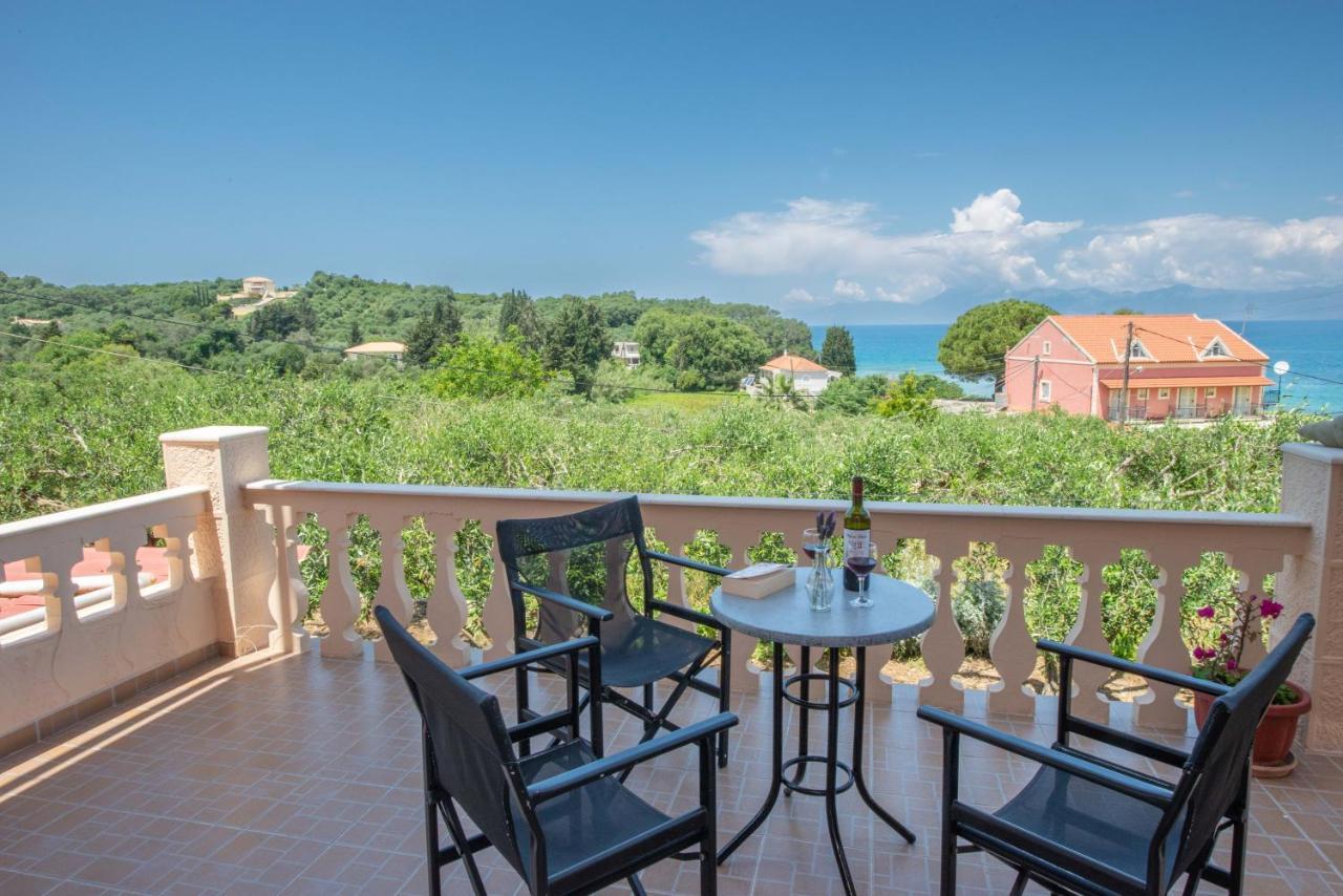 Lena'S Apartments Astrakeri Екстериор снимка