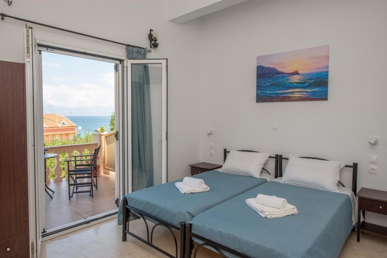 Lena'S Apartments Astrakeri Екстериор снимка