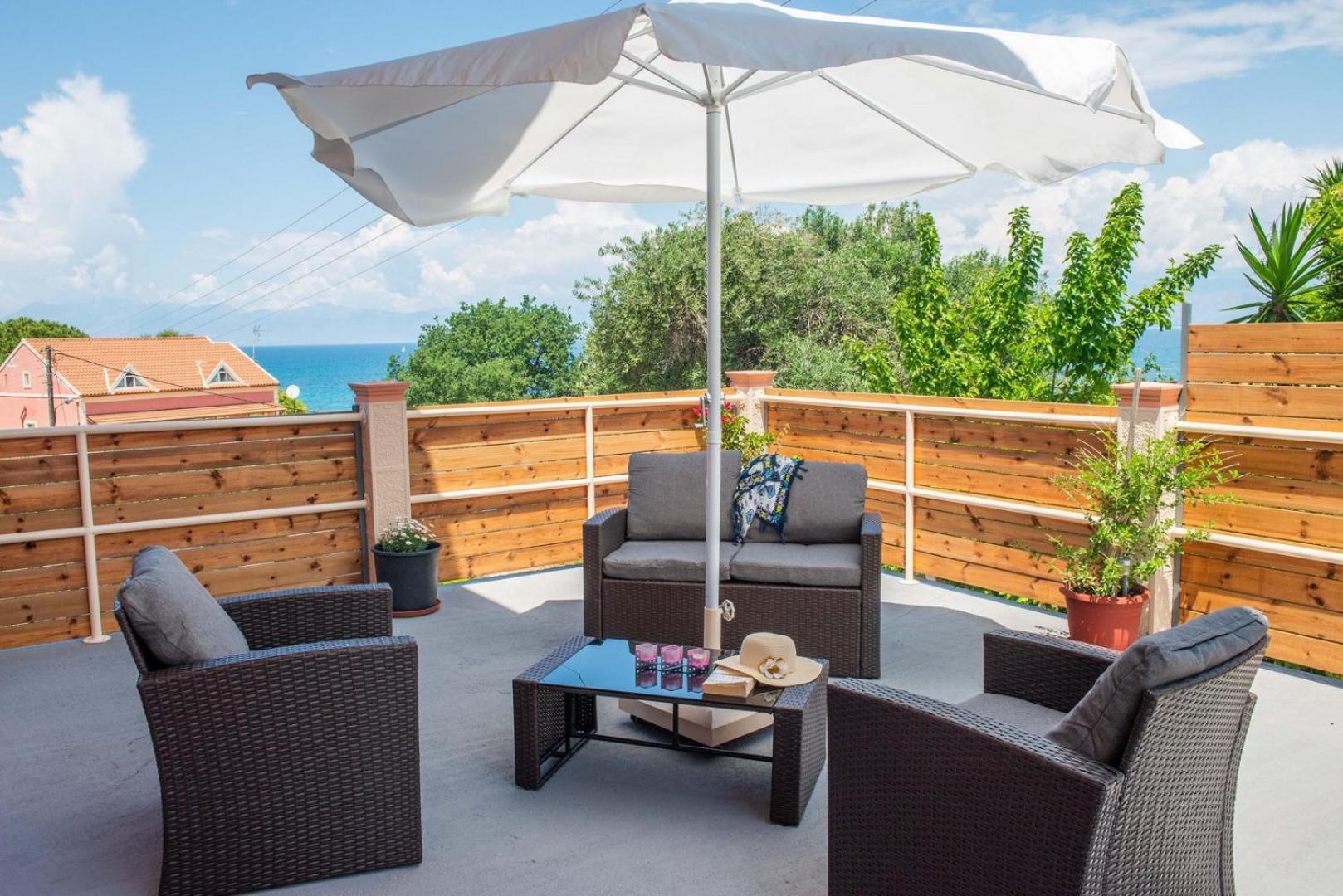 Lena'S Apartments Astrakeri Екстериор снимка